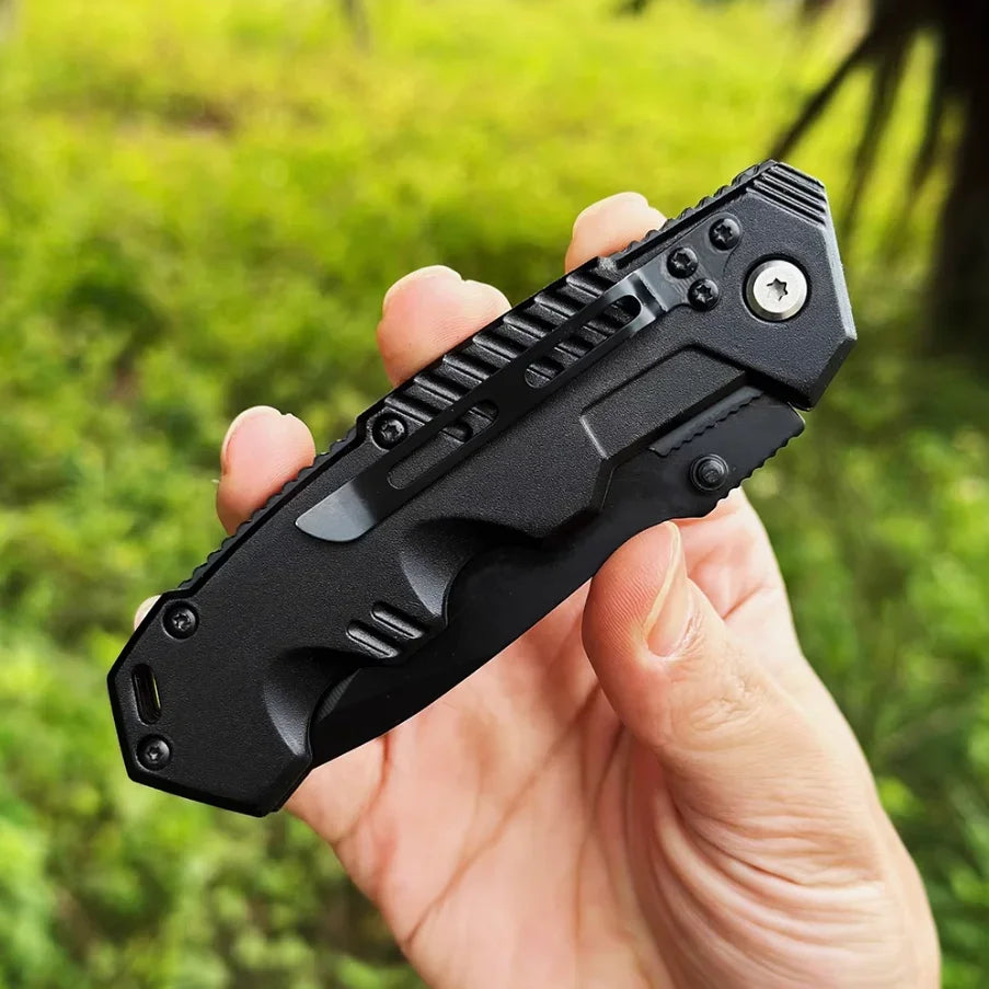 Outdoor black stainless steel folding knife, new mountaineering self-defense pocket knife, high hardness and durability