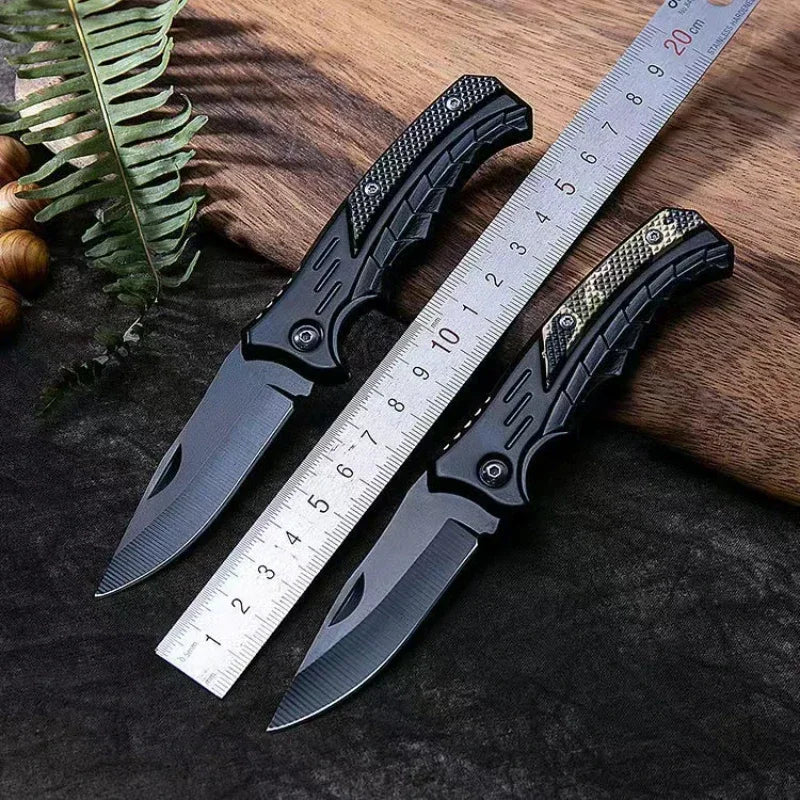 Stainless steel outdoor folding knife, mountaineering, self-defense, self-defense, portable high-hardness pocket knife